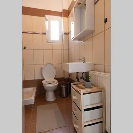 Port View House-comfy Family Apartment-panoramic View Néa Péramos