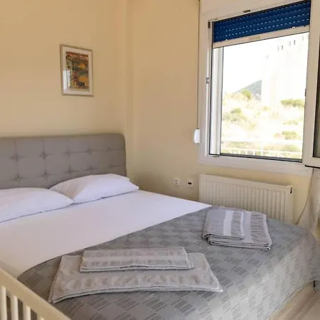 Port View House-comfy Family Apartment-panoramic View דירה Néa Péramos