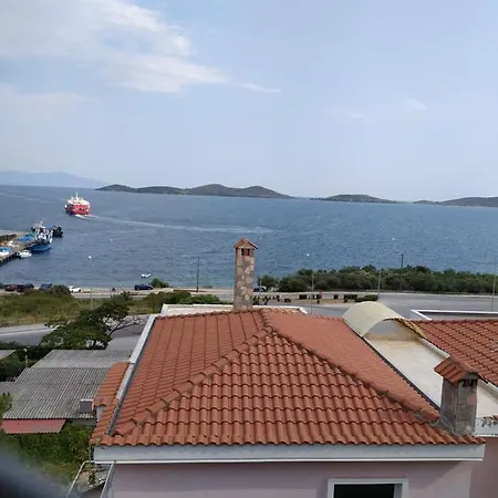 Port View House-comfy Family Apartment-panoramic View Apartament *