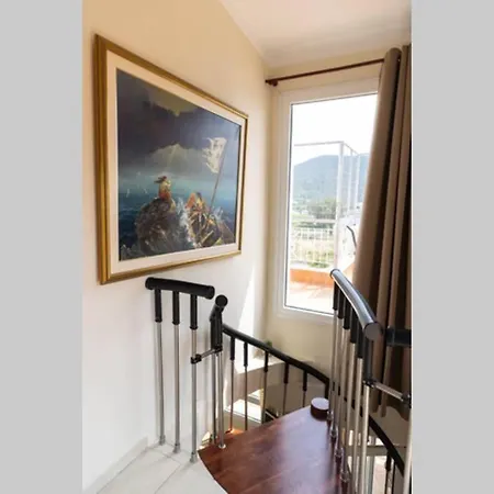 Port View House-comfy Family Apartment-panoramic View Apartman